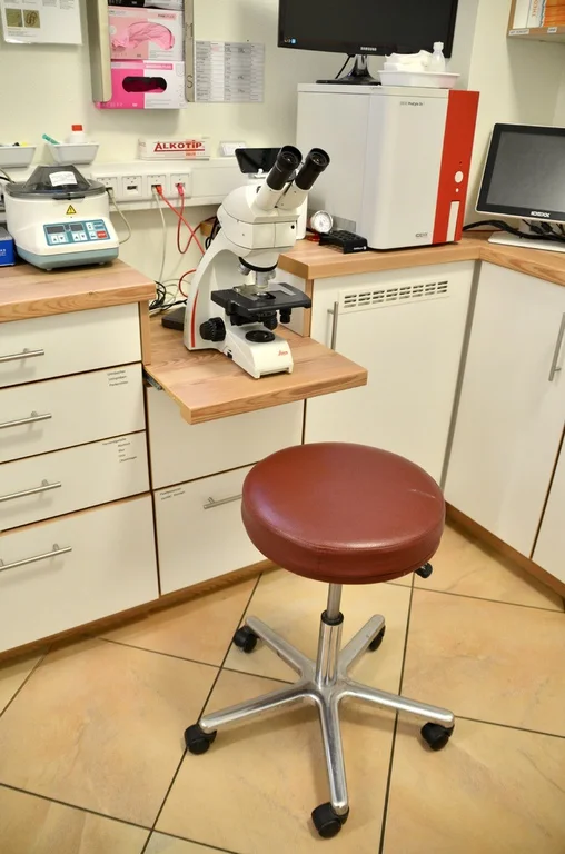 Apotheke & Labor – Bild 1